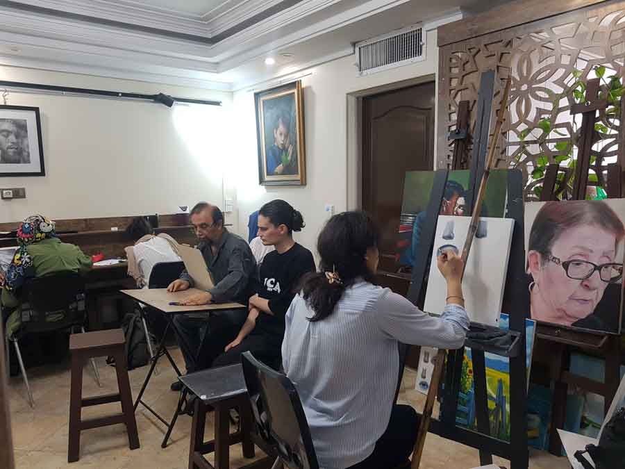 آموزشگاه نقاشی ایکاروس در غرب تهران